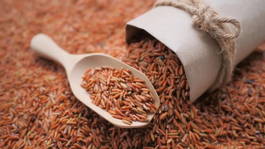 Brown rice are good for balancing high blood pressure.